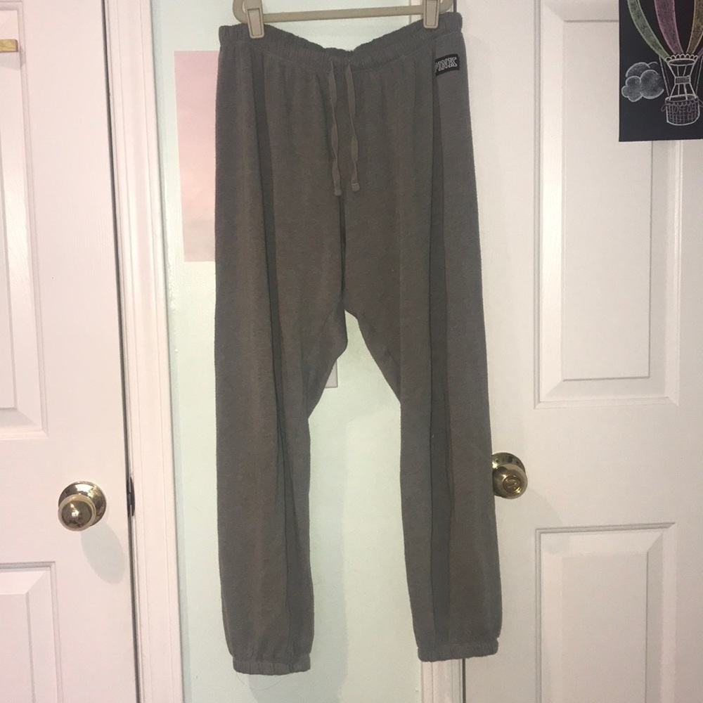PINK SLOUCHY SWEATPANTS!! SIZE MEDIUM